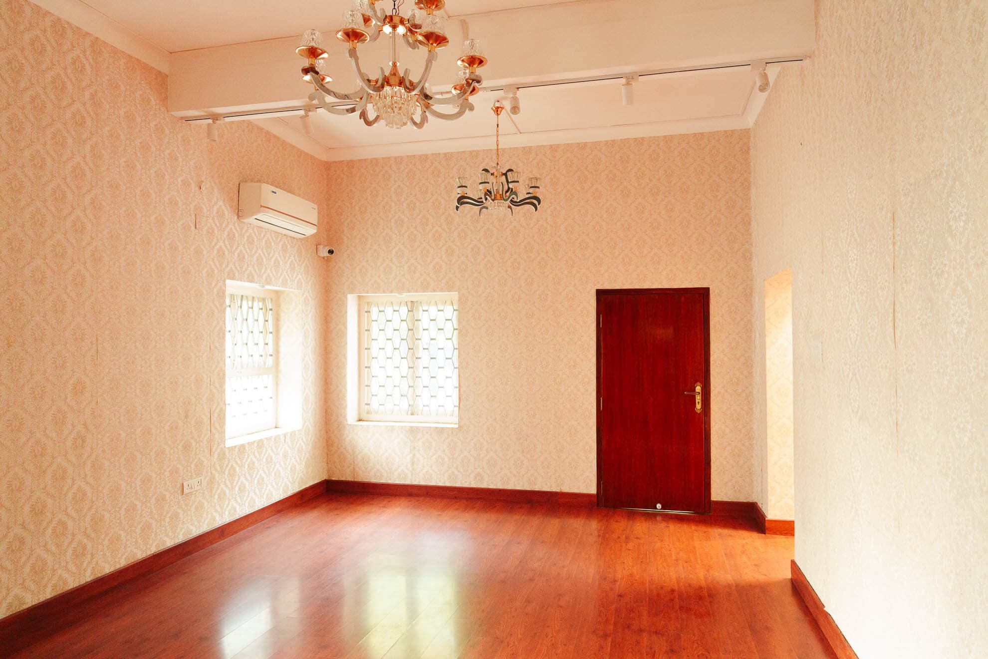 My Bungalow 51 Prwbni R7omki